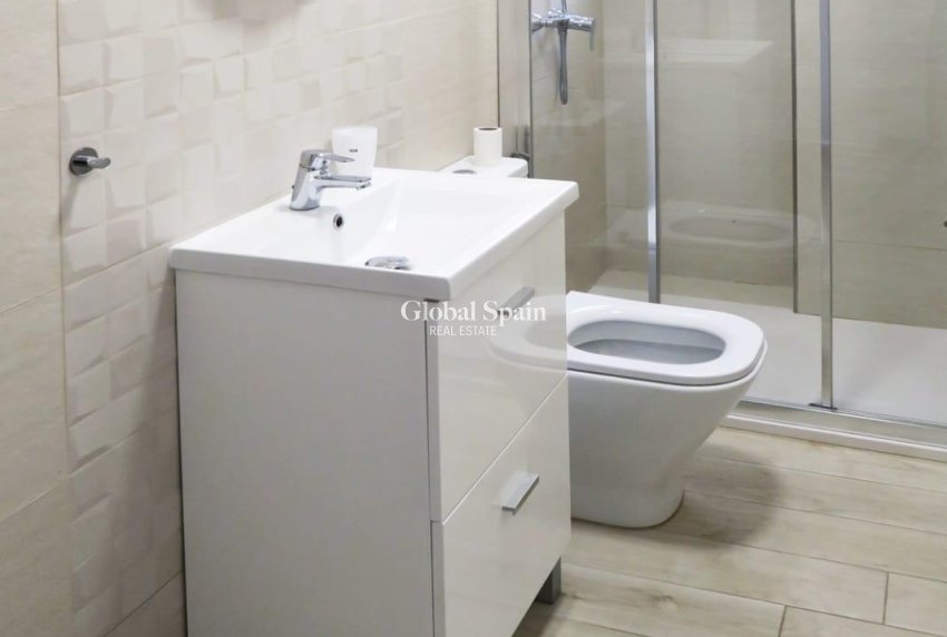Wederverkoop - APPARTEMENT -
GUARDAMAR DEL SEGURA - Guardamar Playa