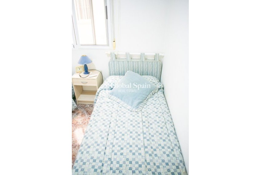 Wederverkoop - APPARTEMENT -
GUARDAMAR DEL SEGURA - Guardamar pueblo