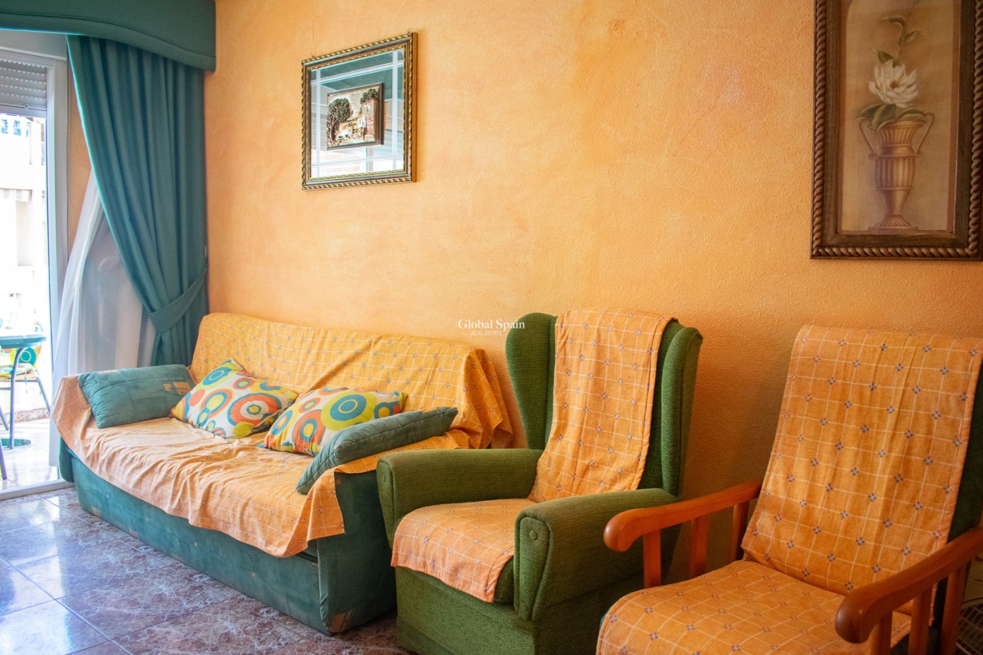 Wederverkoop - APPARTEMENT -
GUARDAMAR DEL SEGURA - Guardamar pueblo