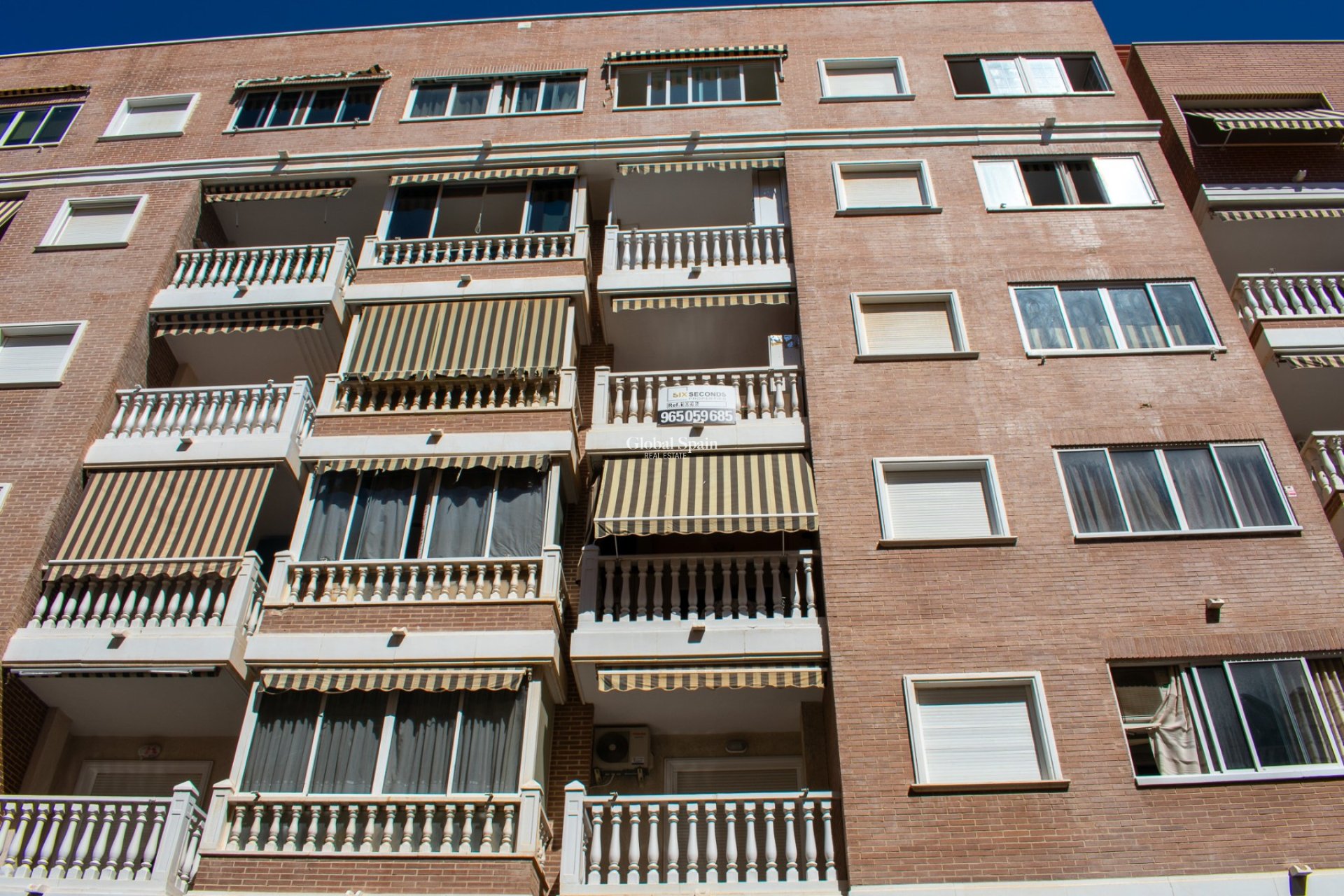 Wederverkoop - APPARTEMENT -
GUARDAMAR DEL SEGURA - Guardamar pueblo