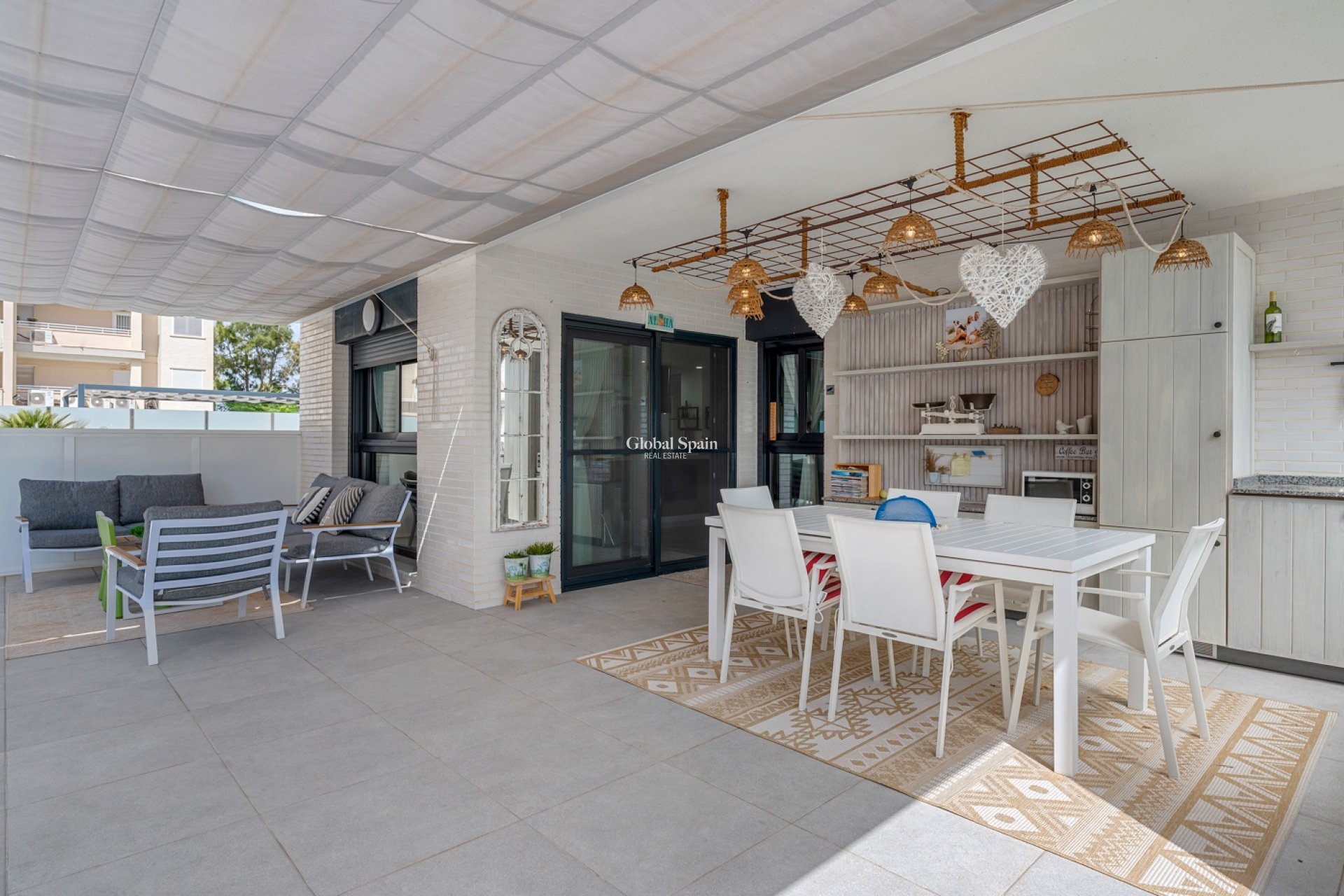 Wederverkoop - APPARTEMENT -
GUARDAMAR DEL SEGURA - Guardamar