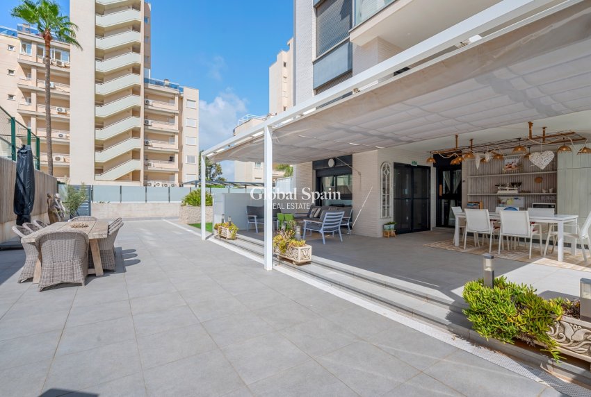 Wederverkoop - APPARTEMENT -
GUARDAMAR DEL SEGURA - Guardamar