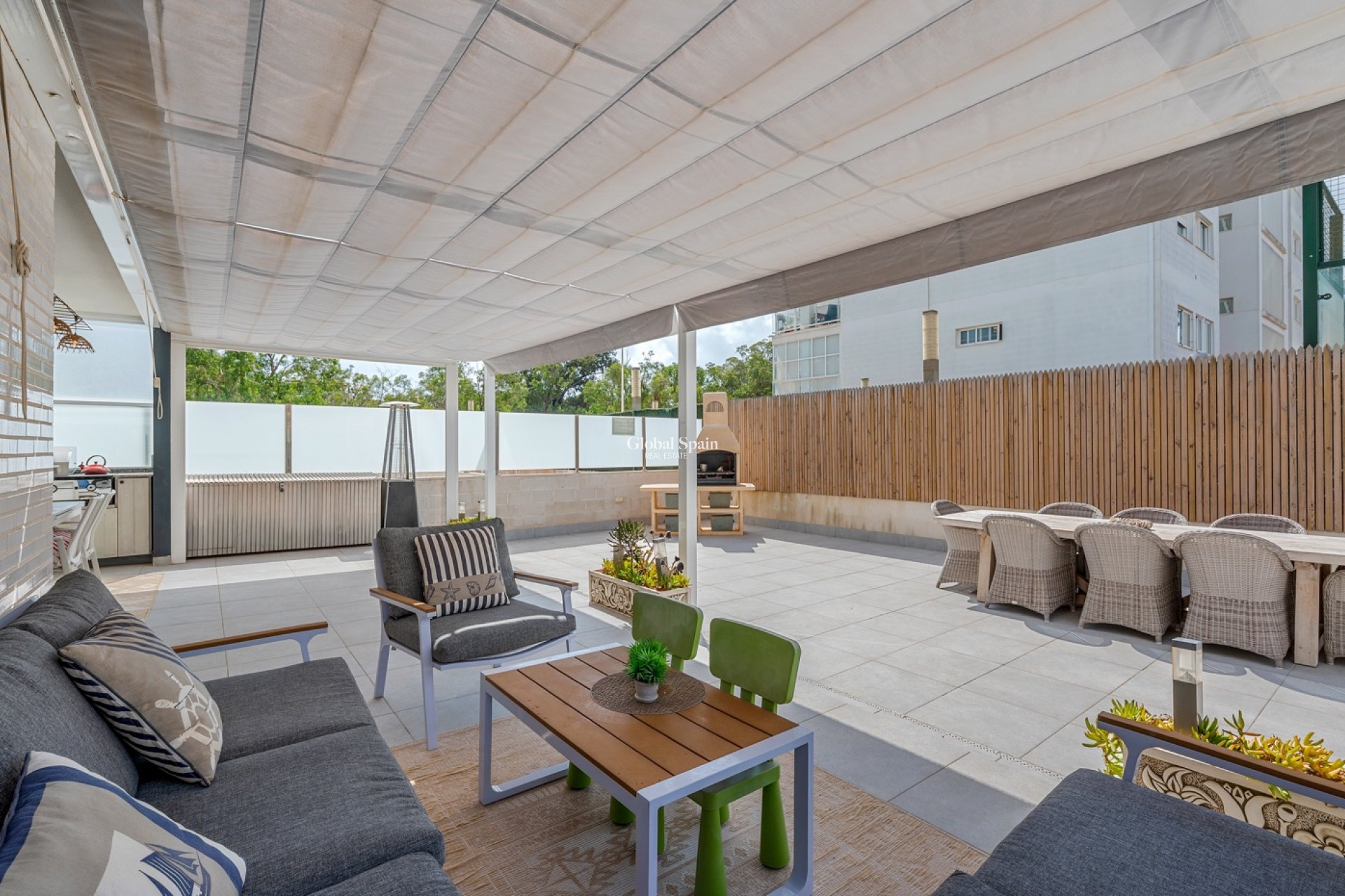 Wederverkoop - APPARTEMENT -
GUARDAMAR DEL SEGURA - Guardamar