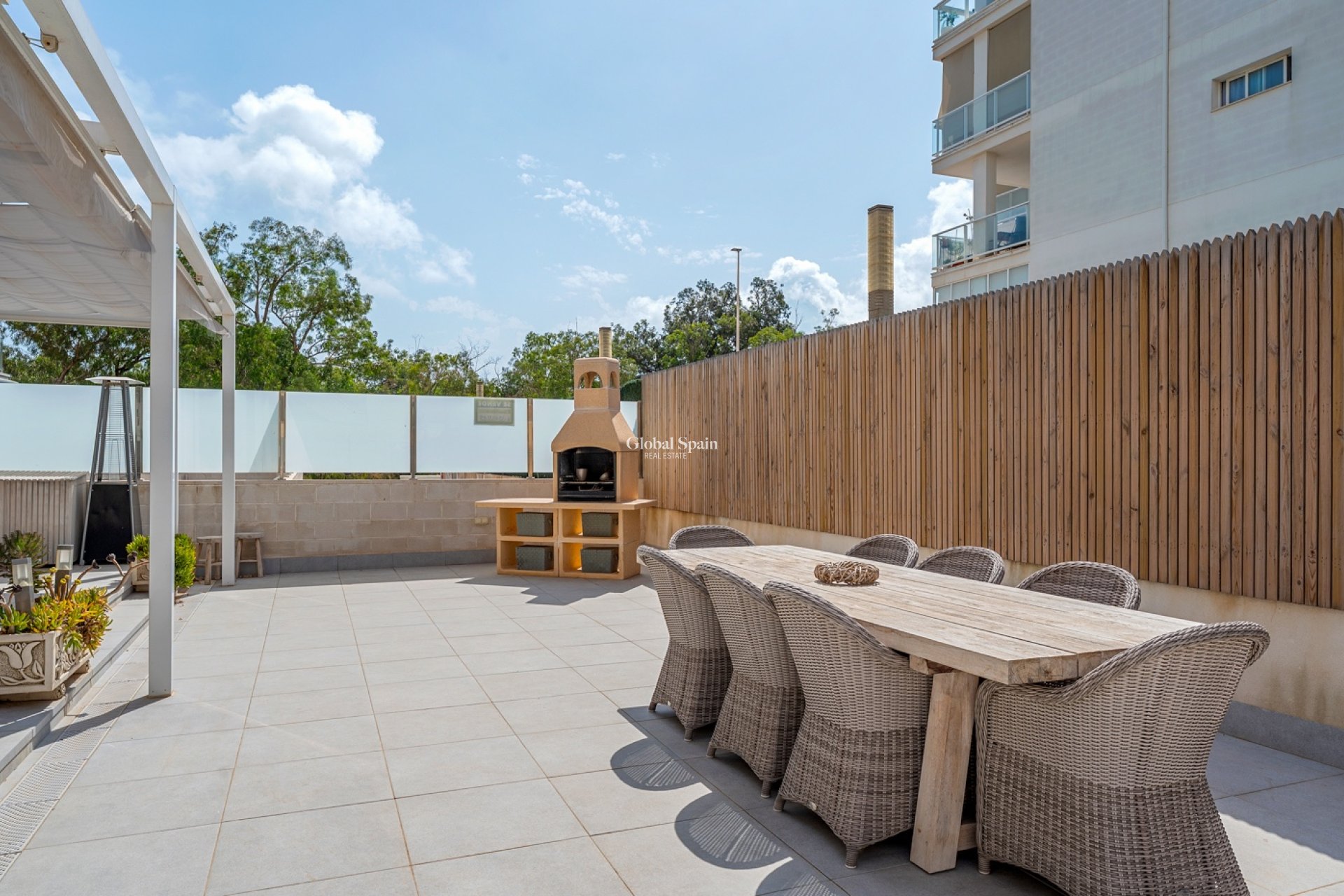 Wederverkoop - APPARTEMENT -
GUARDAMAR DEL SEGURA - Guardamar