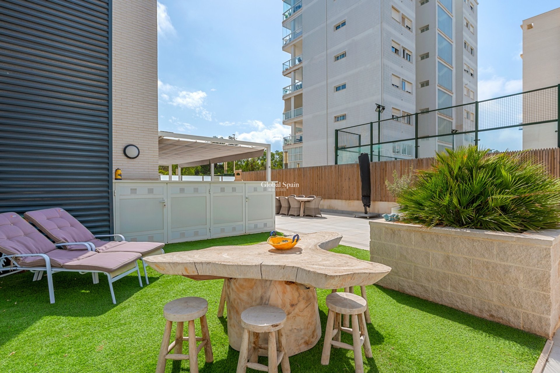 Wederverkoop - APPARTEMENT -
GUARDAMAR DEL SEGURA - Guardamar