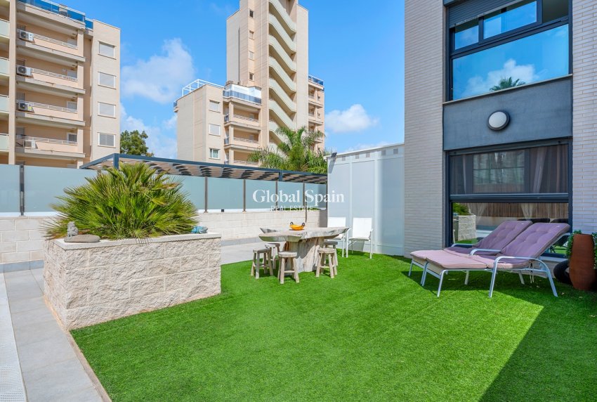 Wederverkoop - APPARTEMENT -
GUARDAMAR DEL SEGURA - Guardamar
