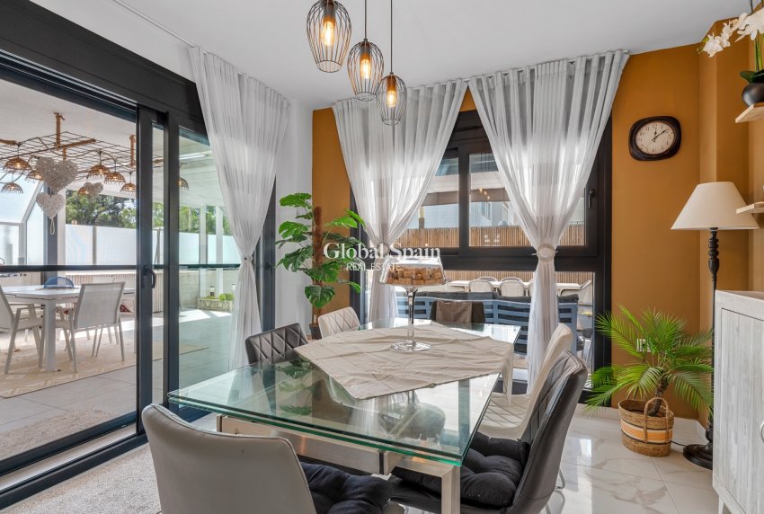 Wederverkoop - APPARTEMENT -
GUARDAMAR DEL SEGURA - Guardamar