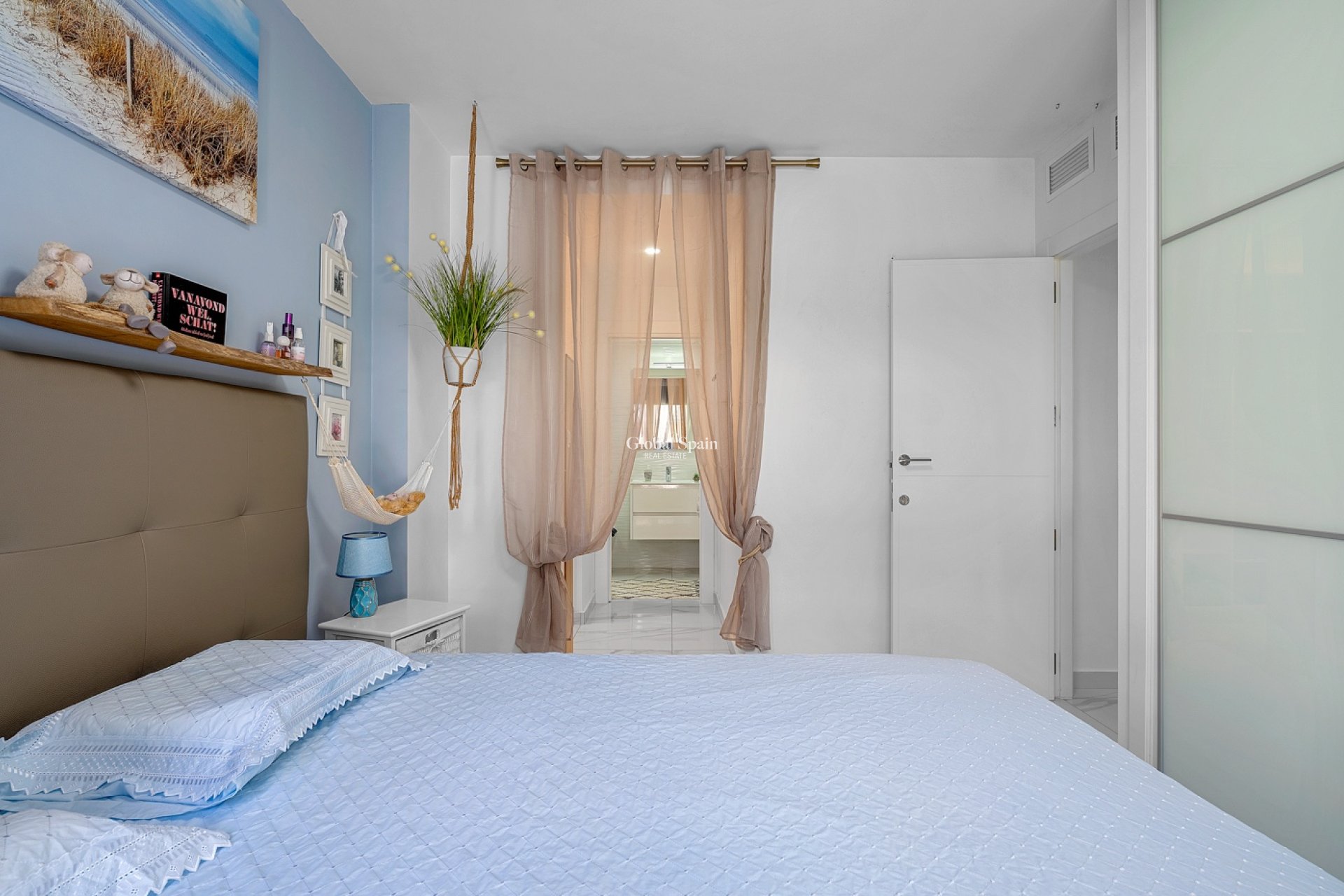 Wederverkoop - APPARTEMENT -
GUARDAMAR DEL SEGURA - Guardamar