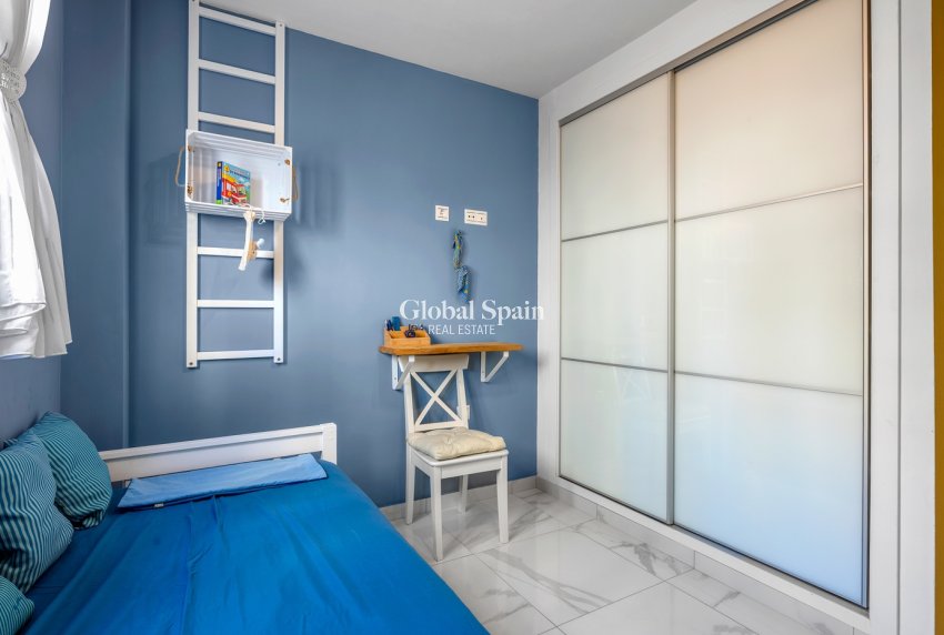 Wederverkoop - APPARTEMENT -
GUARDAMAR DEL SEGURA - Guardamar