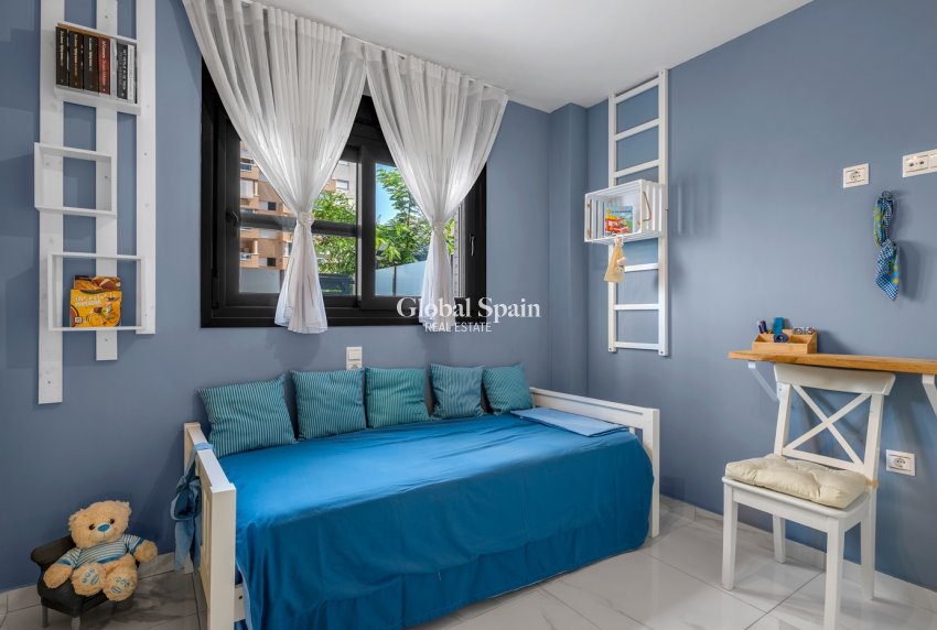 Wederverkoop - APPARTEMENT -
GUARDAMAR DEL SEGURA - Guardamar