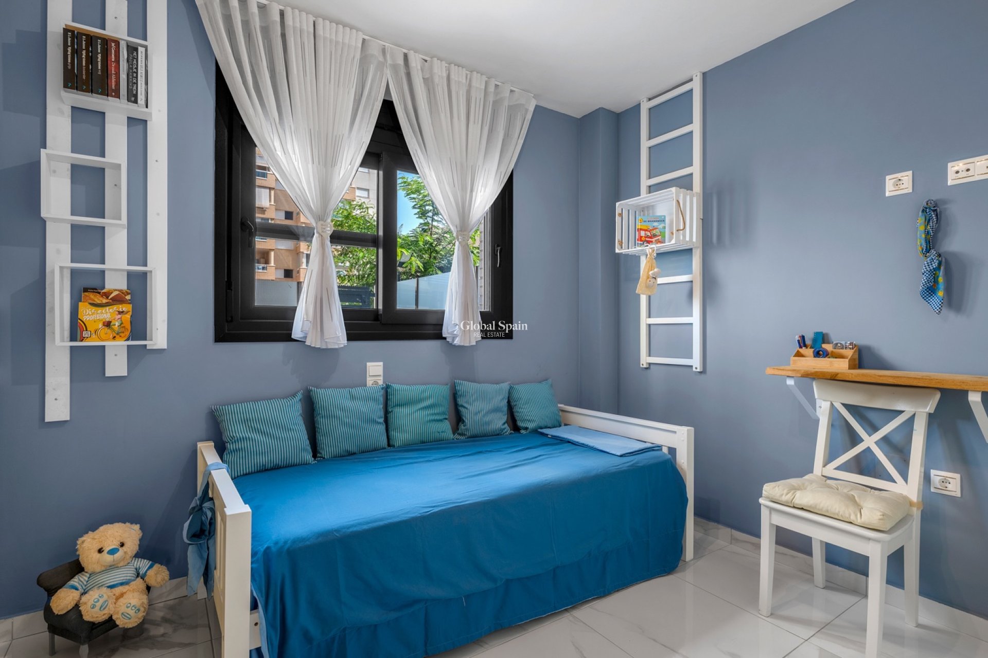 Wederverkoop - APPARTEMENT -
GUARDAMAR DEL SEGURA - Guardamar