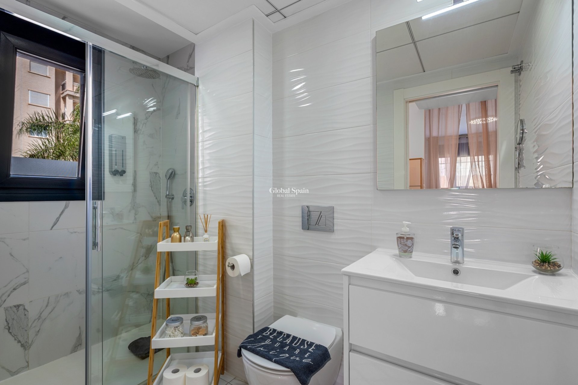 Wederverkoop - APPARTEMENT -
GUARDAMAR DEL SEGURA - Guardamar