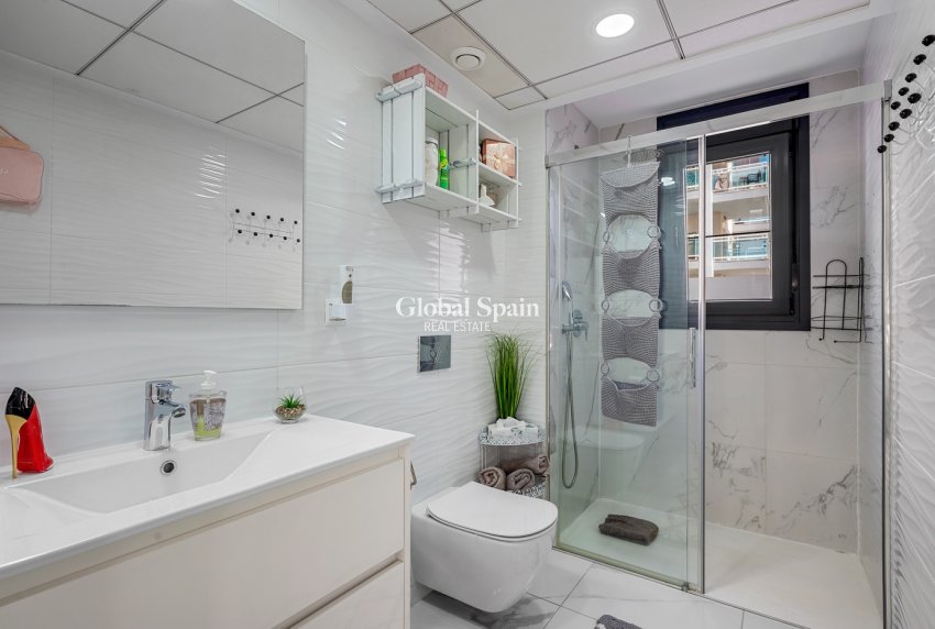 Wederverkoop - APPARTEMENT -
GUARDAMAR DEL SEGURA - Guardamar