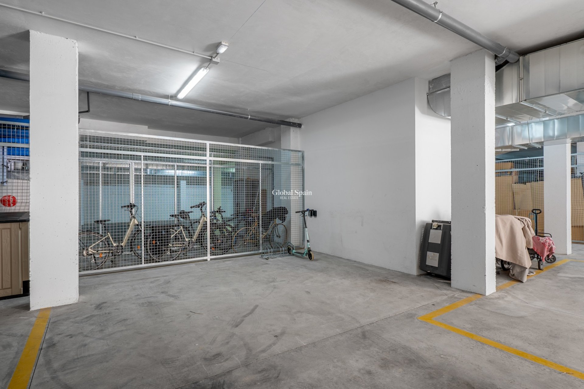 Wederverkoop - APPARTEMENT -
GUARDAMAR DEL SEGURA - Guardamar