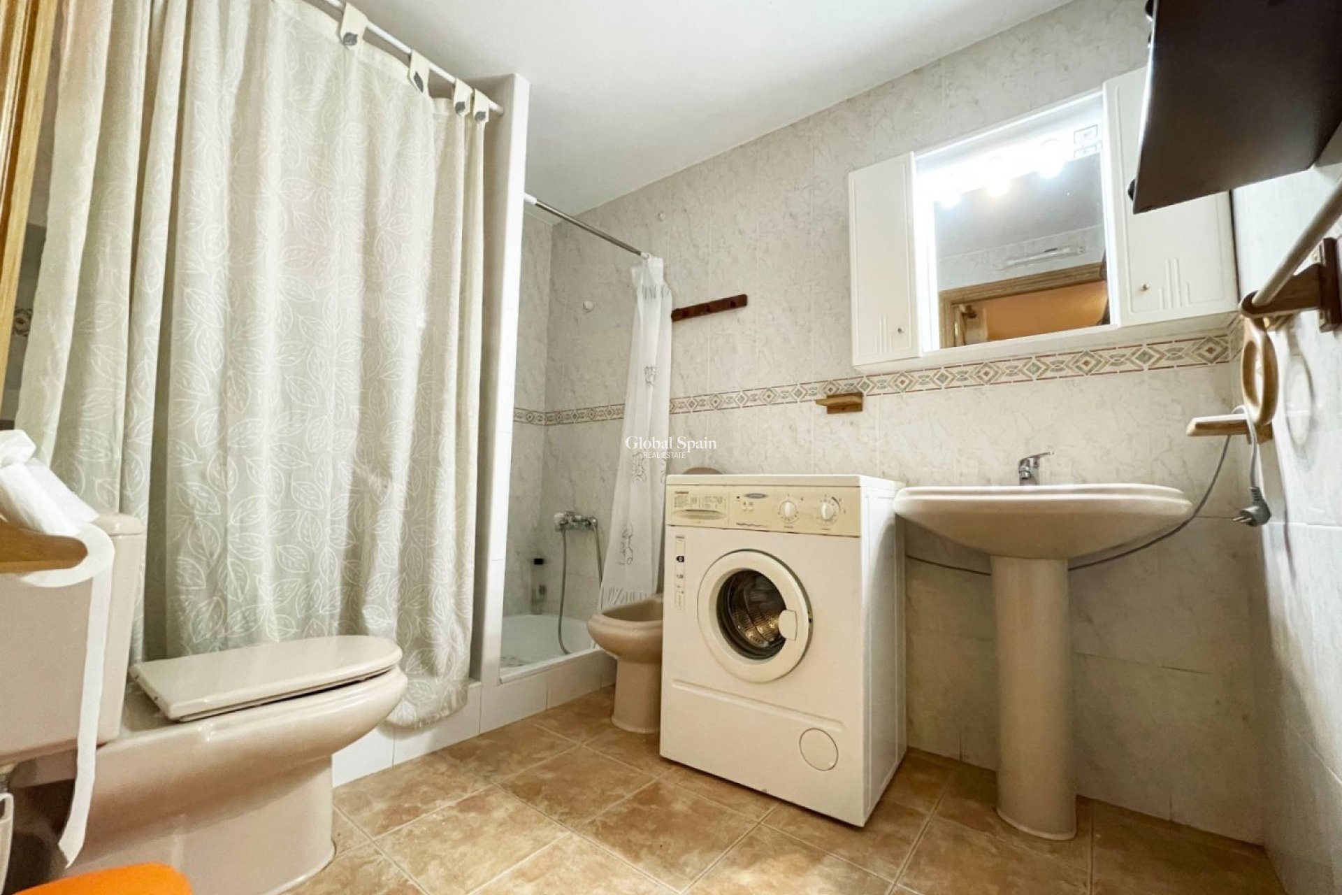 Wederverkoop - APPARTEMENT -
GUARDAMAR DEL SEGURA - Playa