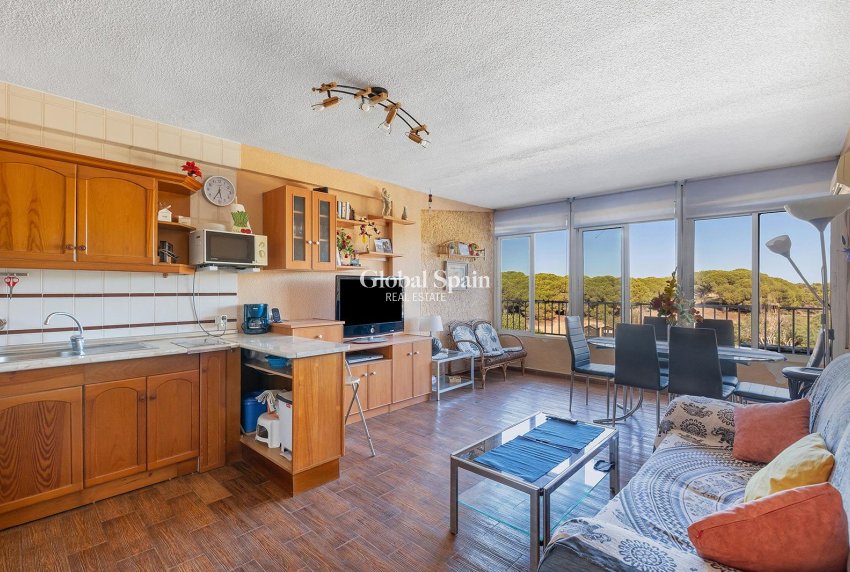 Wederverkoop - Appartement -
GUARDAMAR DEL SEGURA - Urb. pinomar