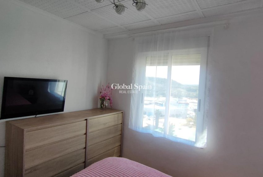 Wederverkoop - APPARTEMENT -
GUARDAMAR DEL SEGURA - Zona Pueblo