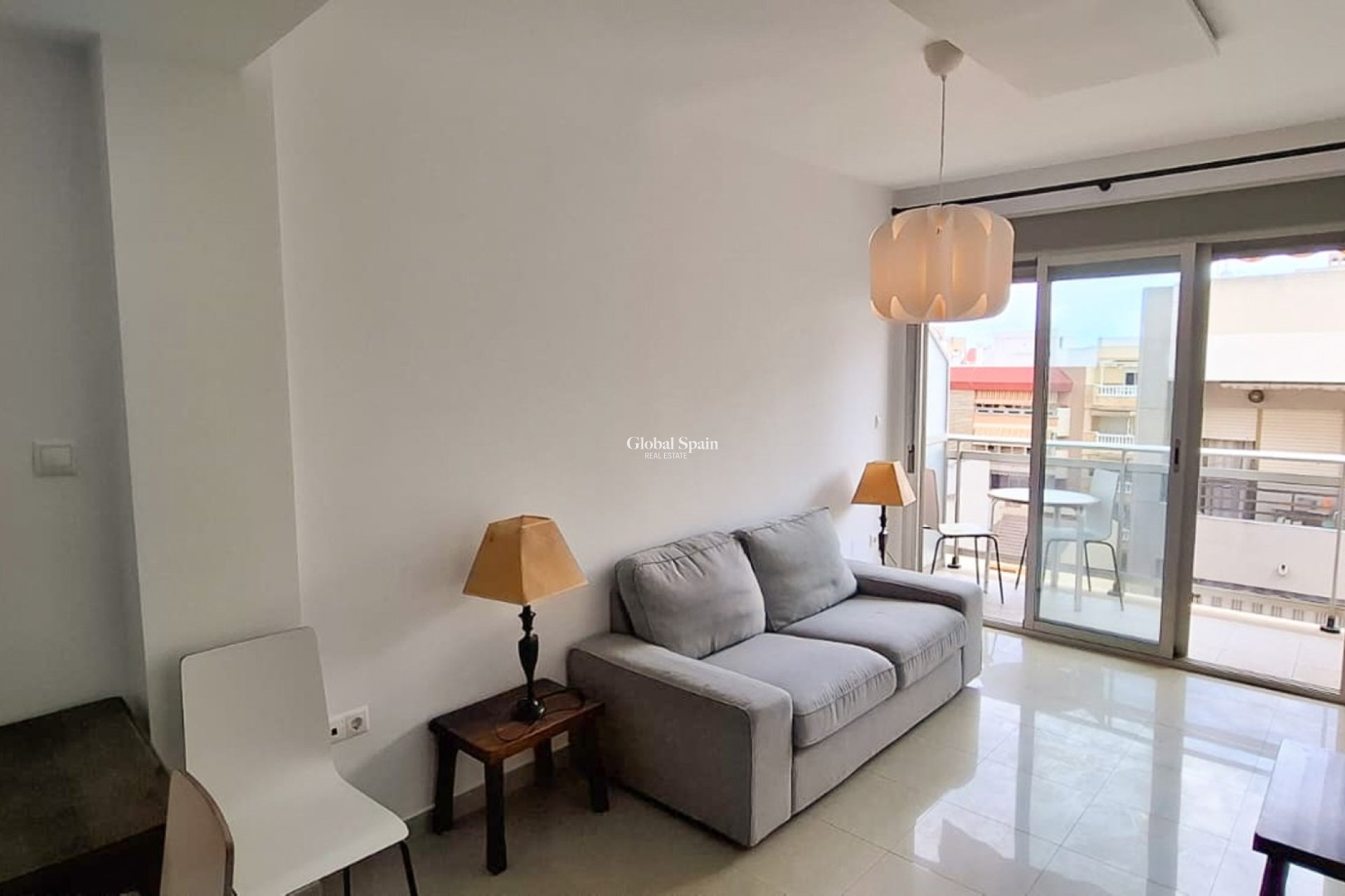 Wederverkoop - APPARTEMENT -
GUARDAMAR DEL SEGURA