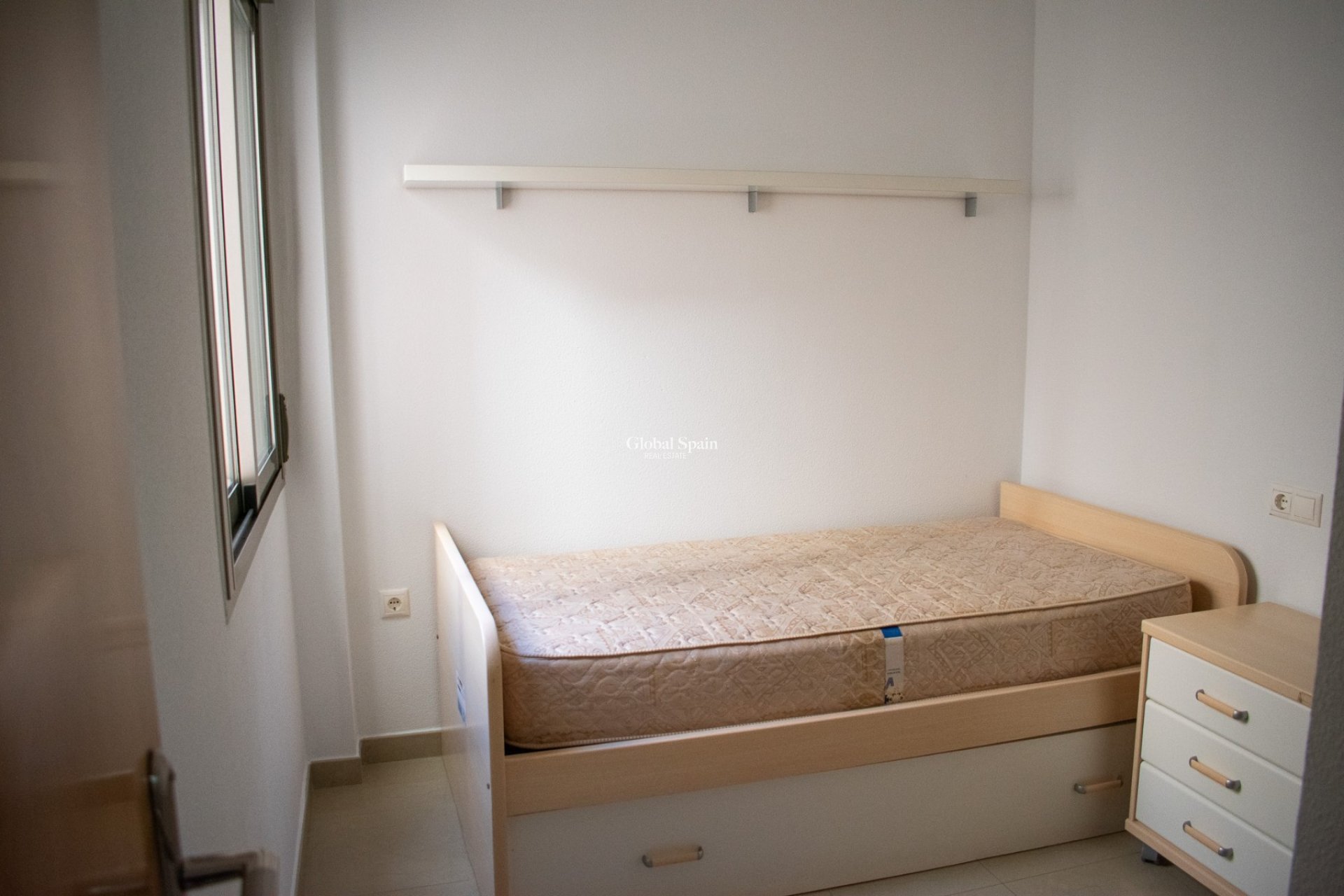 Wederverkoop - APPARTEMENT -
GUARDAMAR DEL SEGURA