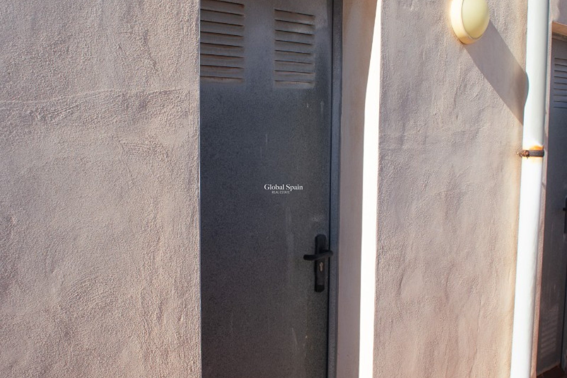 Wederverkoop - APPARTEMENT -
GUARDAMAR DEL SEGURA