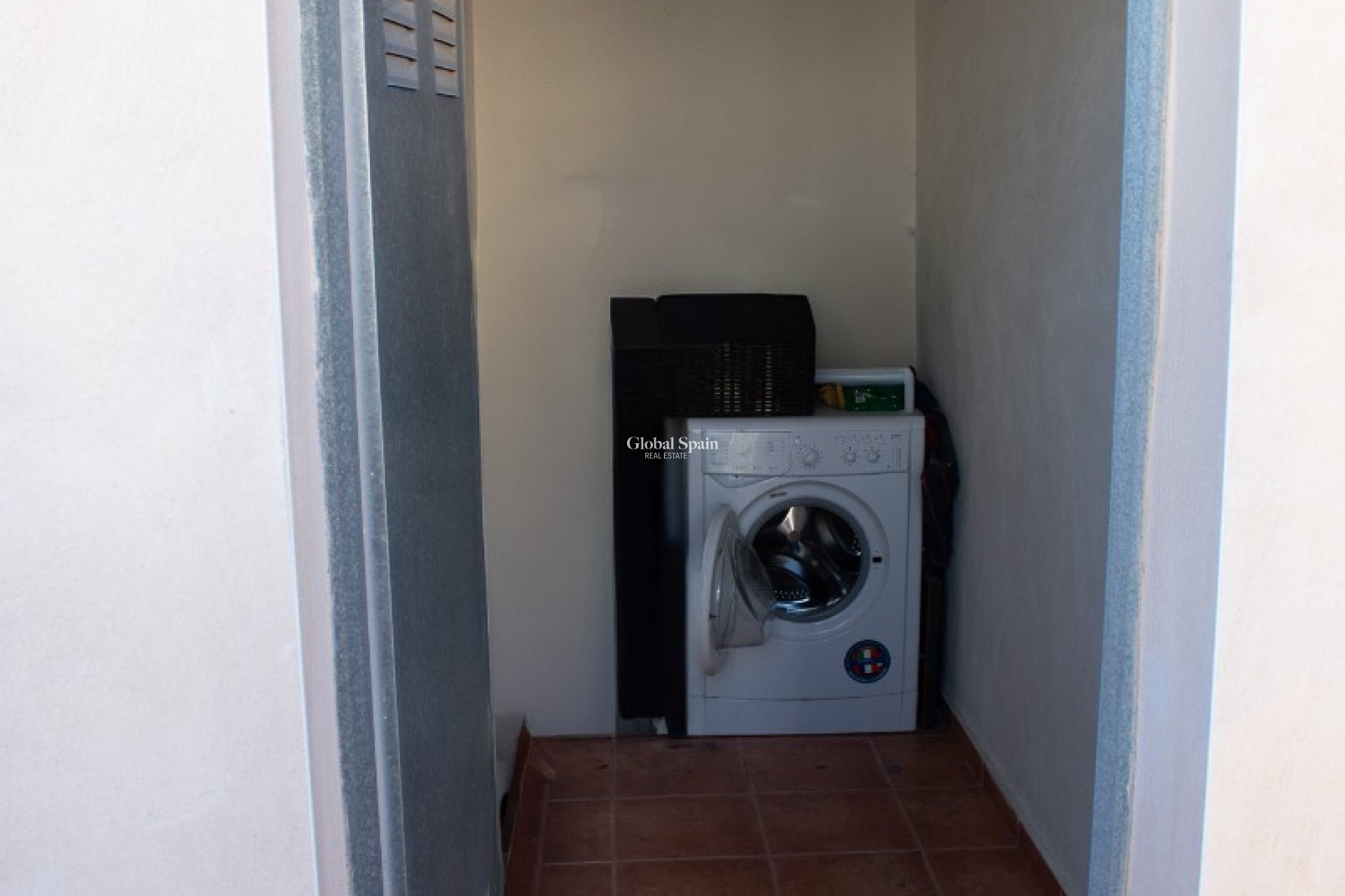 Wederverkoop - APPARTEMENT -
GUARDAMAR DEL SEGURA