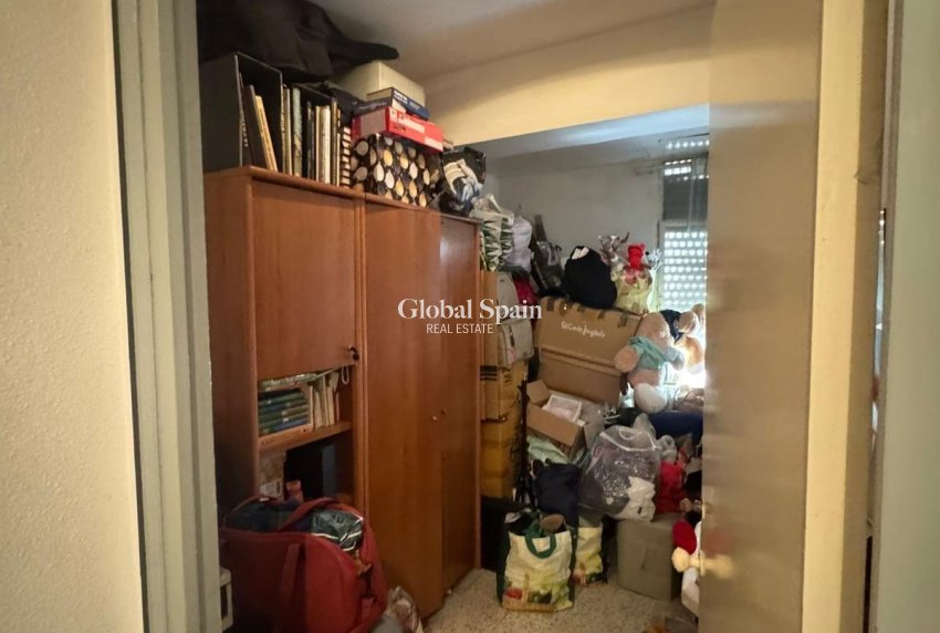 Wederverkoop - APPARTEMENT -
GUARDAMAR DEL SEGURA