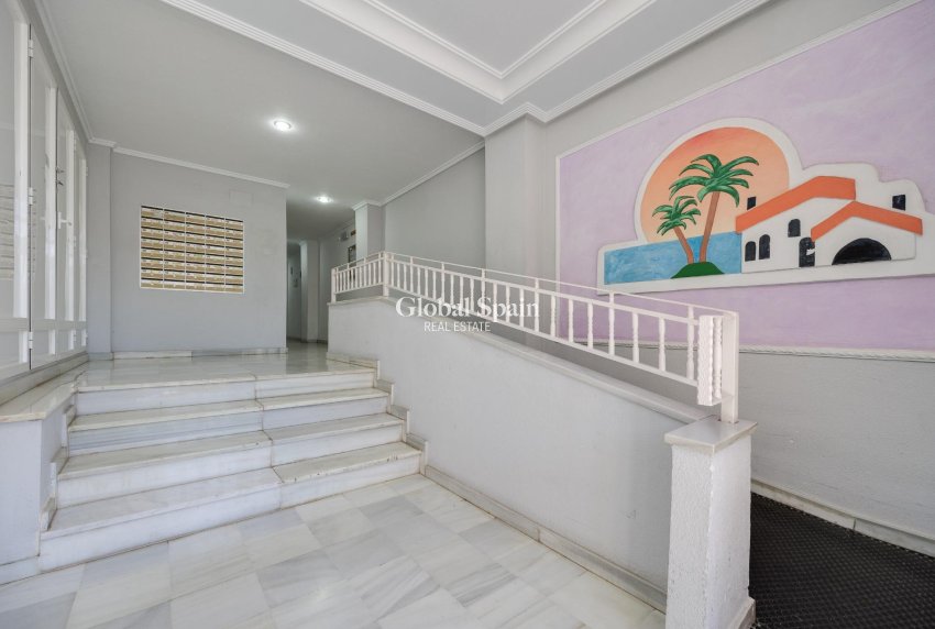 Wederverkoop - APPARTEMENT -
GUARDAMAR DEL SEGURA