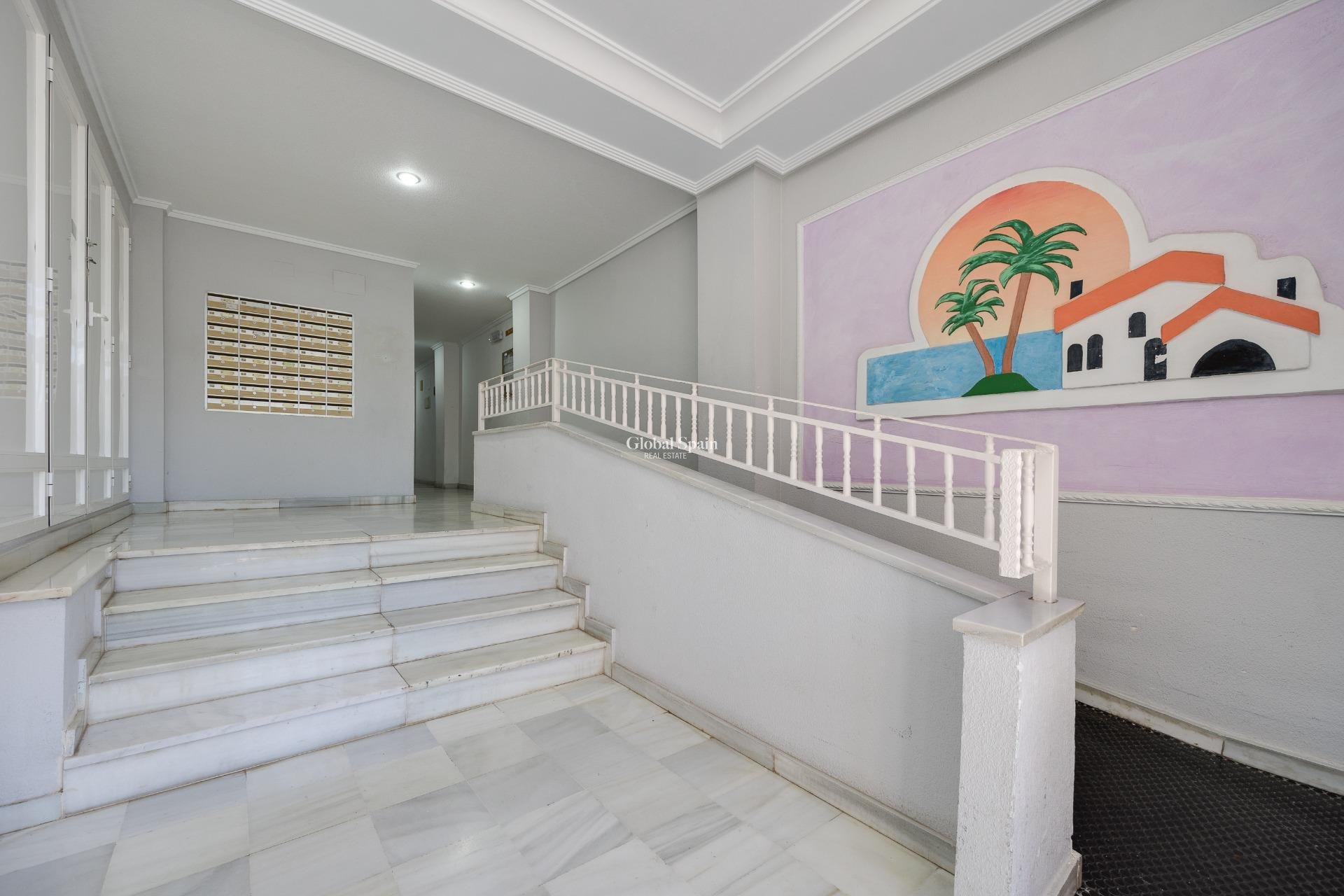 Wederverkoop - APPARTEMENT -
GUARDAMAR DEL SEGURA