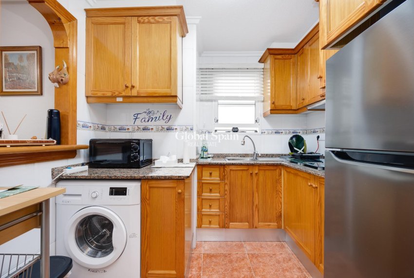 Wederverkoop - APPARTEMENT -
GUARDAMAR DEL SEGURA