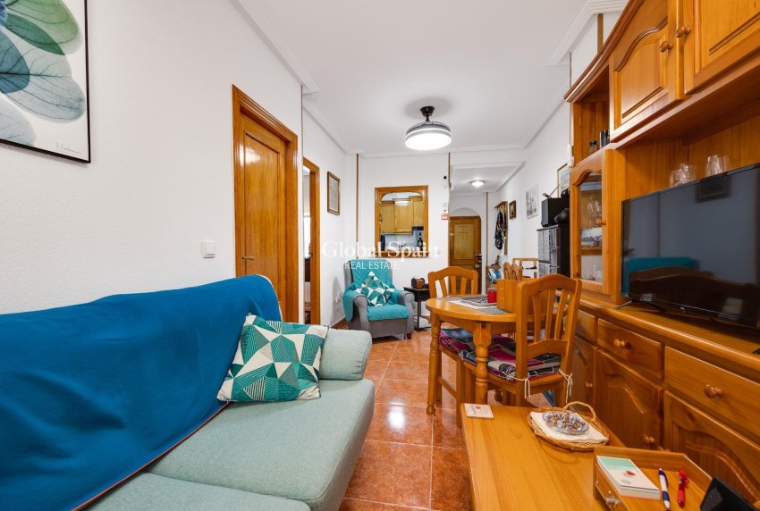 Wederverkoop - APPARTEMENT -
GUARDAMAR DEL SEGURA