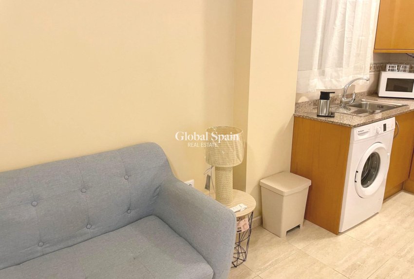 Wederverkoop - APPARTEMENT -
GUARDAMAR DEL SEGURA