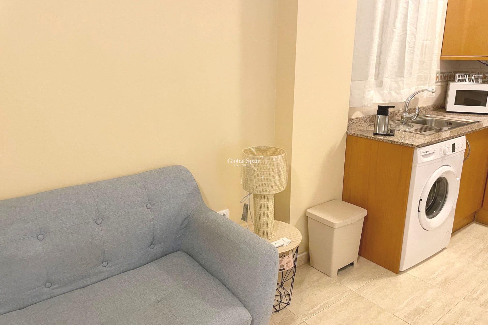Wederverkoop - APPARTEMENT -
GUARDAMAR DEL SEGURA