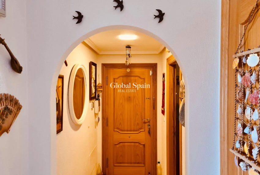 Wederverkoop - APPARTEMENT -
GUARDAMAR DEL SEGURA