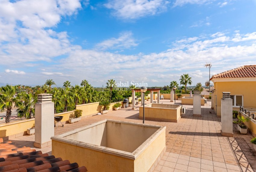 Wederverkoop - APPARTEMENT -
JACARILLA - Inland