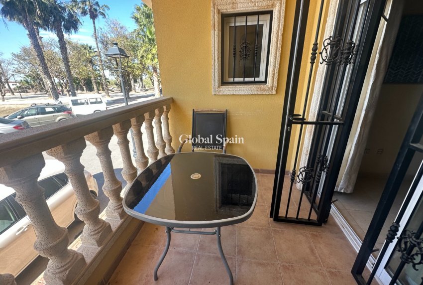 Wederverkoop - APPARTEMENT -
JACARILLA - Inland