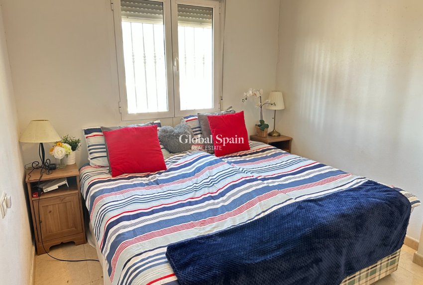 Wederverkoop - APPARTEMENT -
JACARILLA - Inland