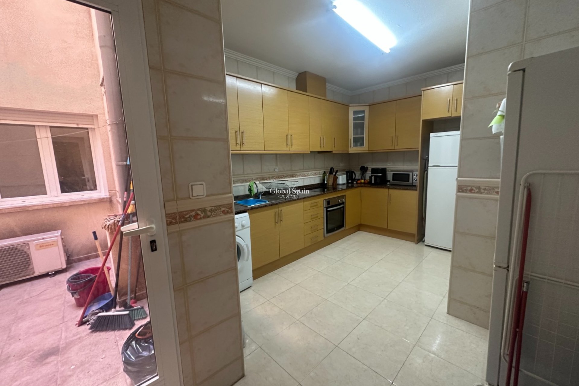 Wederverkoop - APPARTEMENT -
JACARILLA - Inland