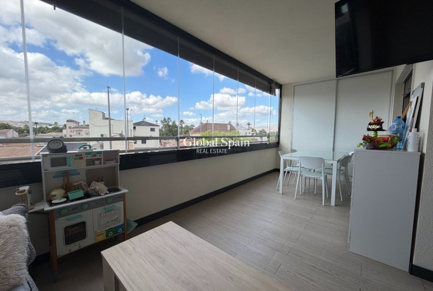 Wederverkoop - APPARTEMENT -
JACARILLA - Jacarilla