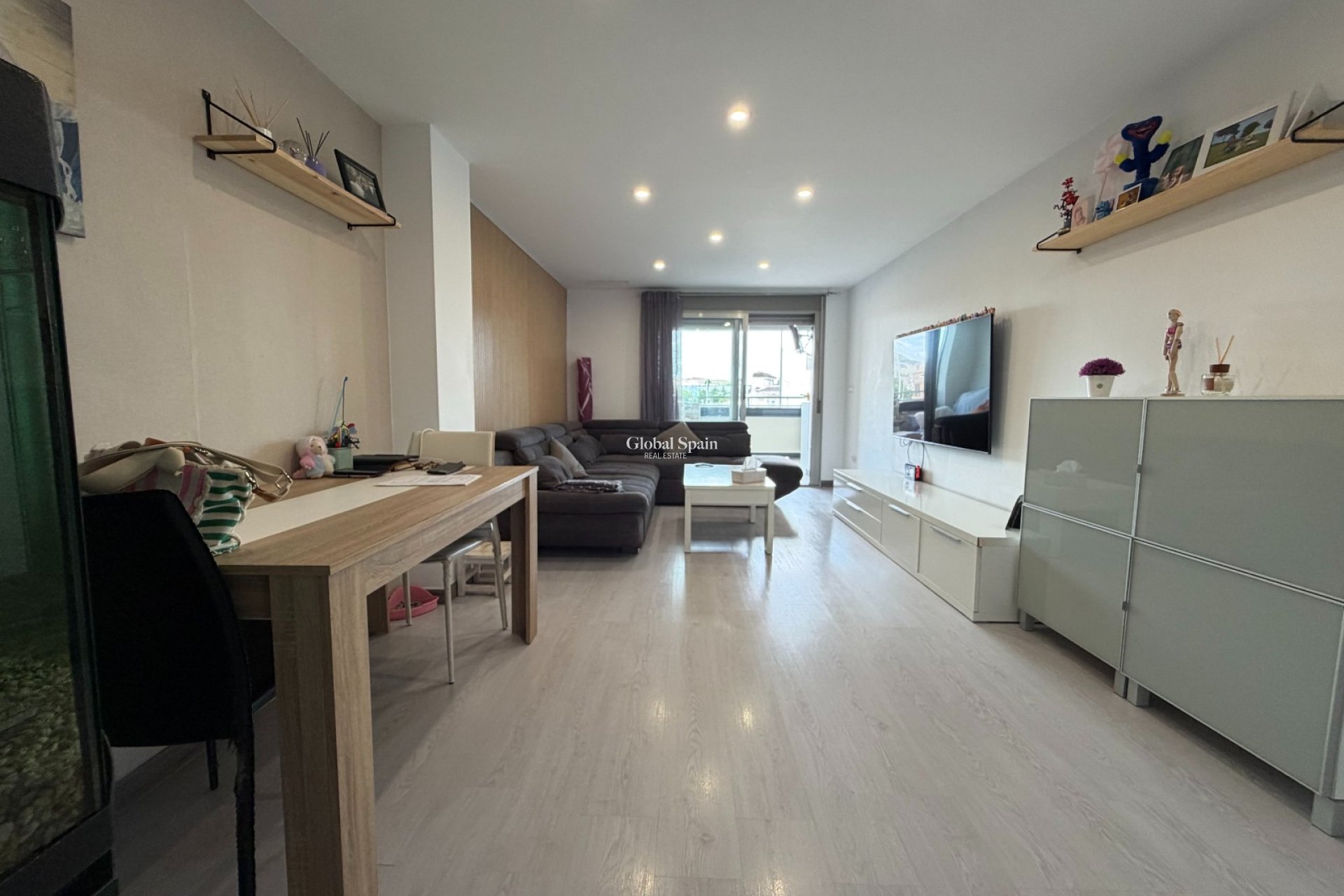 Wederverkoop - APPARTEMENT -
JACARILLA - Jacarilla