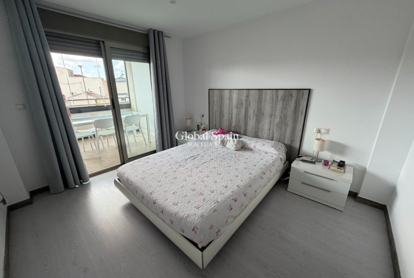 Wederverkoop - APPARTEMENT -
JACARILLA - Jacarilla