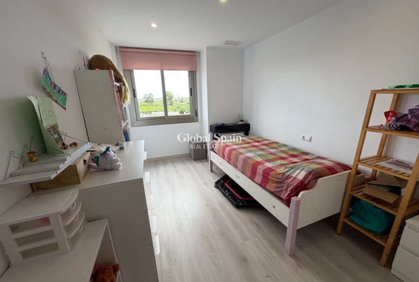 Wederverkoop - APPARTEMENT -
JACARILLA - Jacarilla