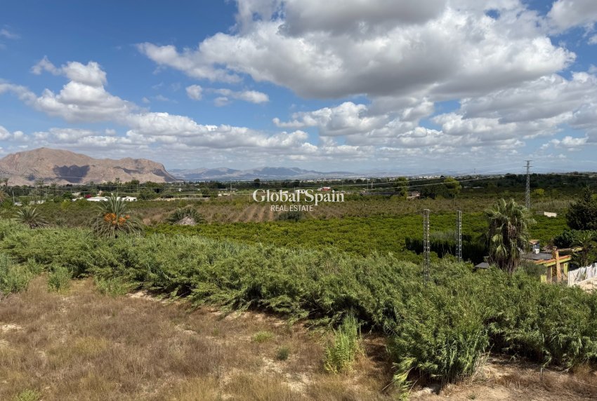 Wederverkoop - APPARTEMENT -
JACARILLA - Jacarilla