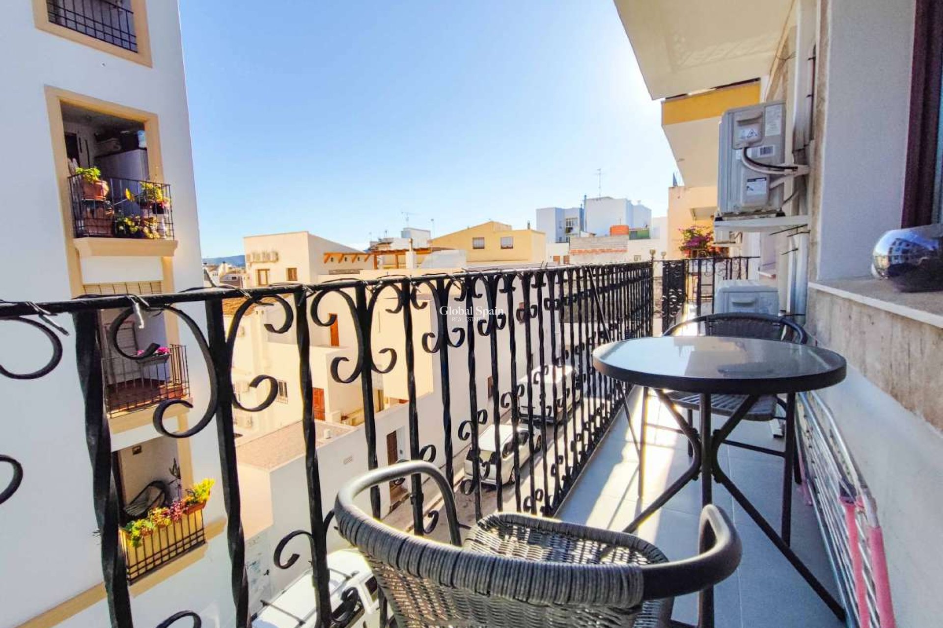 Wederverkoop - APPARTEMENT -
JÁVEA - Costa Blanca