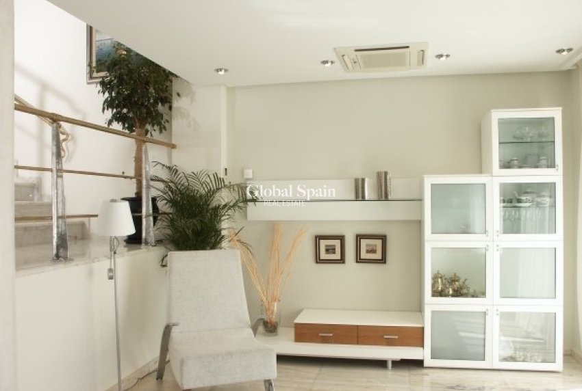 Wederverkoop - APPARTEMENT -
JÁVEA - Costa Blanca