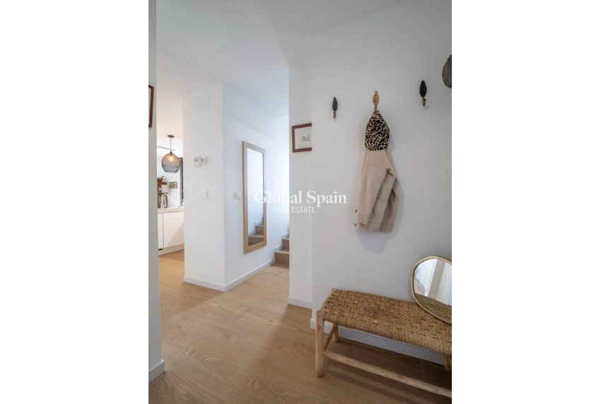 Wederverkoop - APPARTEMENT -
JÁVEA - El Arenal