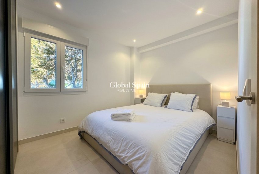 Wederverkoop - APPARTEMENT -
JÁVEA - Port