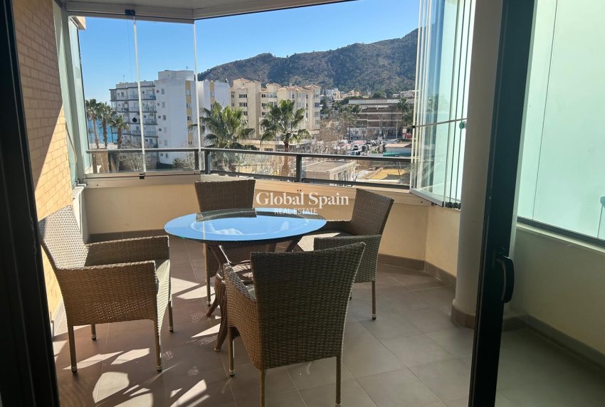 Wederverkoop - APPARTEMENT -
L'ALBIR - center