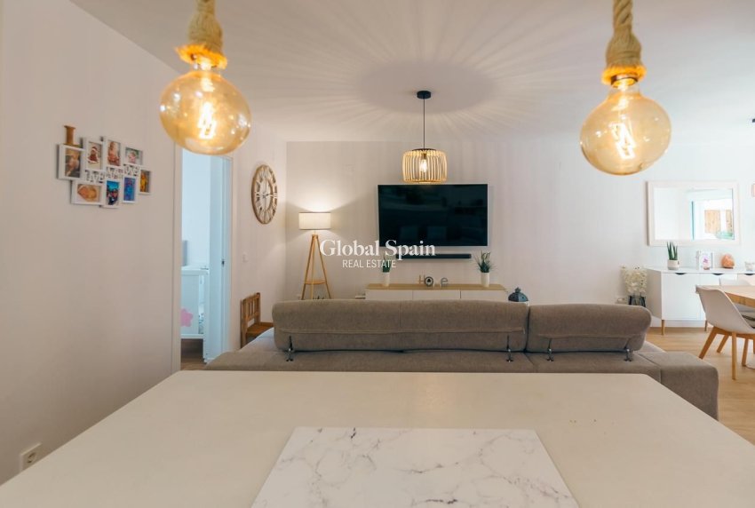 Wederverkoop - APPARTEMENT -
L'ALBIR - center