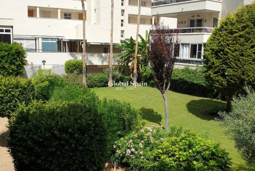 Wederverkoop - APPARTEMENT -
L'ALBIR - center
