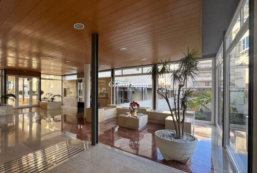Wederverkoop - APPARTEMENT -
L'ALBIR - center